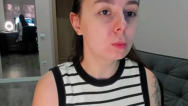 Snapshot of Di_na_Bell chatting on 24, 6, 2026 Di na Bell online show from 24, 6, 2026