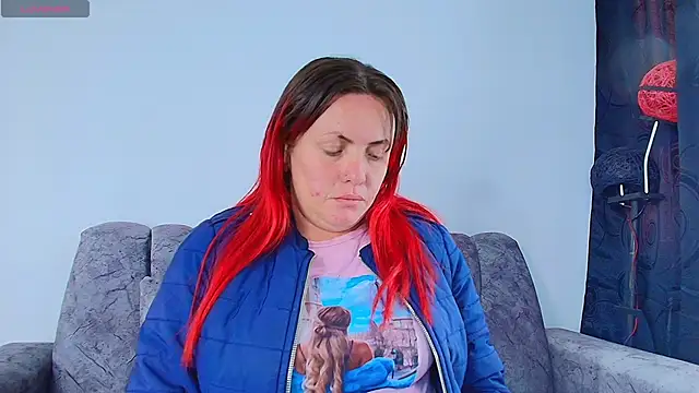 carolinhe  online show from 16, 10, 2025