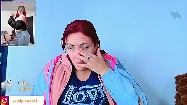 carolinhe  online show from 28, 10, 2025