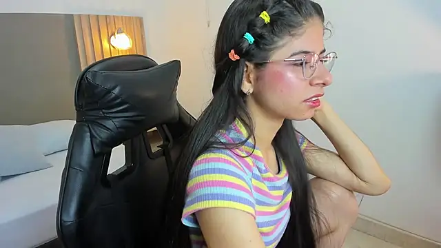 carlina 15 online show from 1, 10, 2025