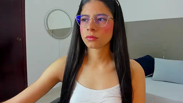 carlina 15 online show from 12, 3, 2026