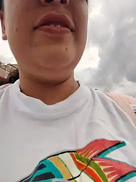 You-sexy-starr online show from 8, 3, 2026