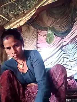 Snapshot of Suhani_sharma1 chatting on 5, 10, 2025 Suhani sharma1 online show from 5, 10, 2025