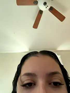 Snapshot of babykalirose chatting on 12, 1, 2026 babykalirose online show from 12, 1, 2026