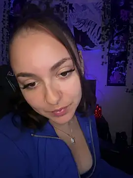 Snapshot of babykalirose chatting on 8, 7, 2026 babykalirose online show from 8, 7, 2026