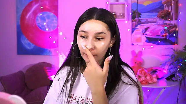 KimClarks  online show from 15, 9, 2025