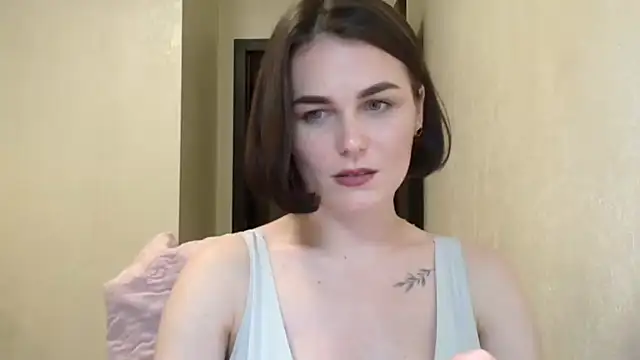 Snapshot of Silviaa_a chatting on 4, 6, 2026 Silviaa a online show from 4, 6, 2026