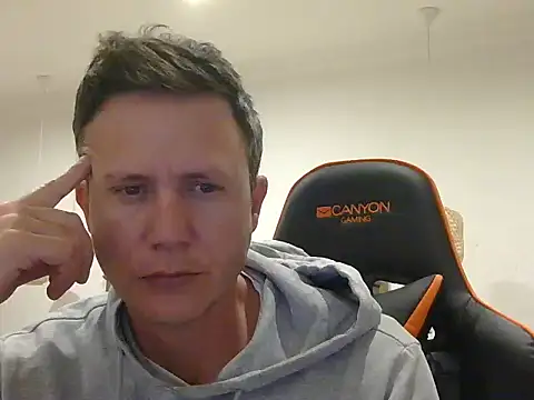 Snapshot of TroyDieselXXX chatting on 1, 5, 2026 TroyDieselXXX online show from 1, 5, 2026