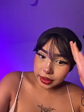 lucialauper  online show from 18, 10, 2025