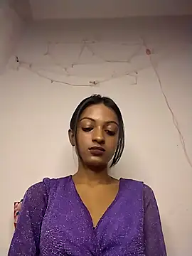 Your-Kitkat online show from 13, 12, 2025