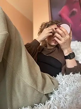 KellyKeler online show from 23, 10, 2025