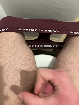 hugehairycock 98 online show from 6, 2, 2026