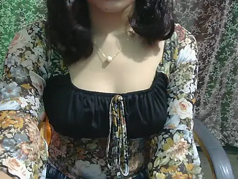 Snapshot of lovely_soniya chatting on 9, 5, 2026 lovely soniya online show from 9, 5, 2026
