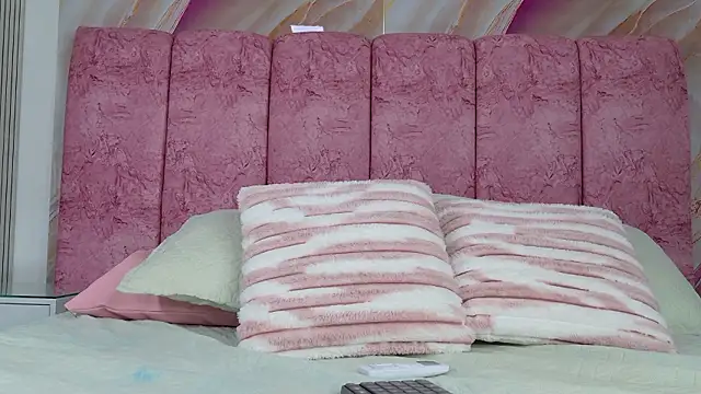 emmacurvy online show from 21, 2, 2026