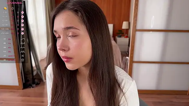 Snapshot of PlumyBun chatting on 6, 10, 2025 PlumyBun online show from 6, 10, 2025