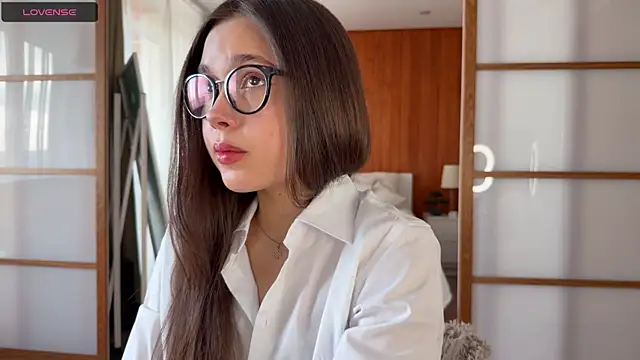 Snapshot of PlumyBun chatting on 22, 11, 2025 PlumyBun online show from 22, 11, 2025