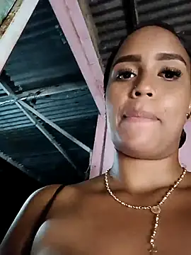 Snapshot of Fernanda30 chatting on 24, 9, 2025 Fernanda30 online show from 24, 9, 2025