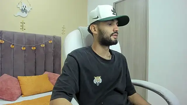 Ryan Jackson  online show from 13, 10, 2025