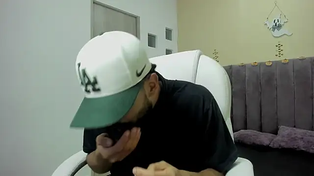 Ryan Jackson  online show from 27, 10, 2025