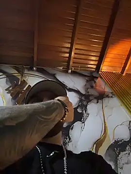 Ades Lowe online show from 2, 11, 2025