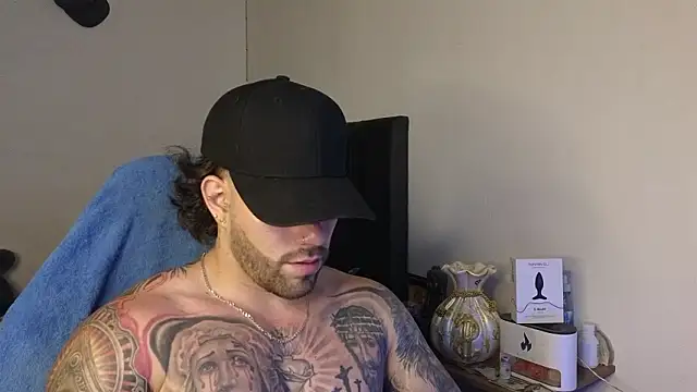 Ades Lowe online show from 29, 3, 2026