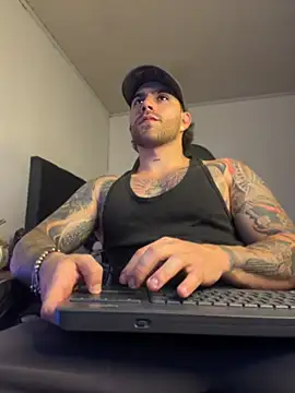 Snapshot of Ades_Lowe chatting on 23, 7, 2026 Ades Lowe online show from 23, 7, 2026