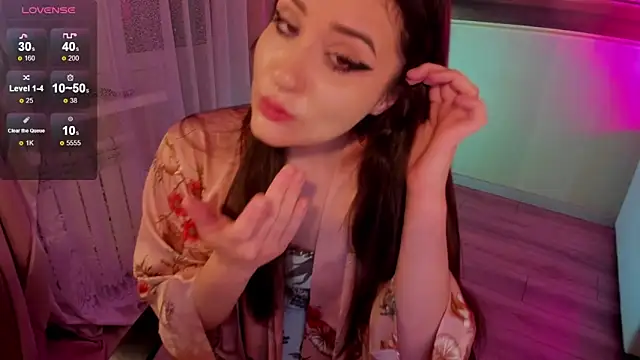 Sserendipityy online show from 25, 4, 2026