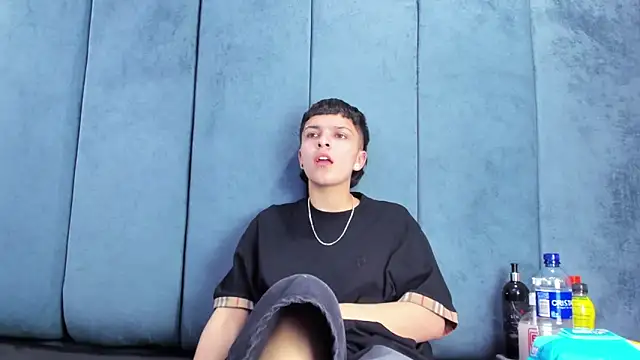 Megan Thompson  online show from 15, 3, 2026