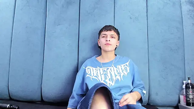 Megan Thompson  online show from 29, 3, 2026