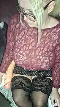 Snapshot of Bouncy-Bella28X chatting on 3, 7, 2026 Bouncy-Bella28X online show from 3, 7, 2026