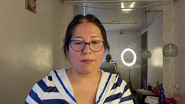 Snapshot of scarlett_widow_ chatting on 2, 8, 2026 scarlett widow online show from 2, 8, 2026