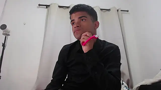 camillo beischel  online show from 7, 11, 2025