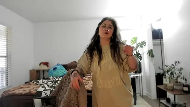Snapshot of Alix_Valentine chatting on 21, 9, 2025 Alix Valentine online show from 21, 9, 2025