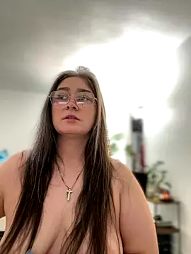 Snapshot of Alix_Valentine chatting on 5, 10, 2025 Alix Valentine online show from 5, 10, 2025
