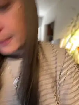 Alix Valentine online show from 19, 4, 2026