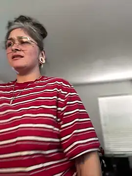 Snapshot of Alix_Valentine chatting on 24, 5, 2026 Alix Valentine online show from 24, 5, 2026
