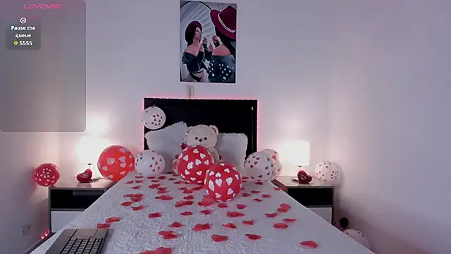  alana grey  online show from 13, 2, 2026