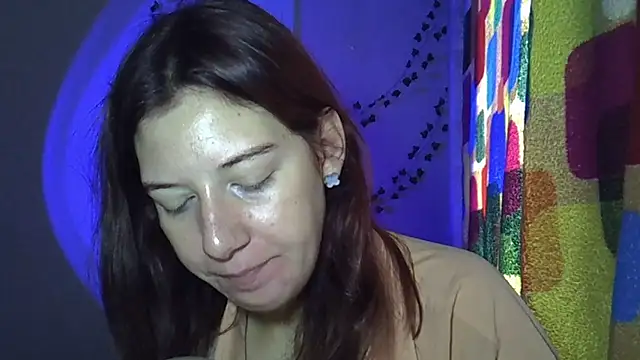 Lily Ember online show from 18, 10, 2025