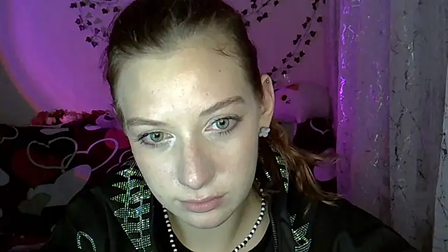 Lily Ember online show from 21, 11, 2025