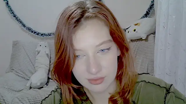 Lily Ember online show from 15, 12, 2025