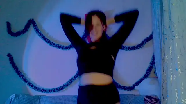 Lily Ember online show from 15, 1, 2026