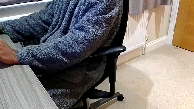 Snapshot of rogamuffin chatting on 17, 9, 2025 rogamuffin online show from 17, 9, 2025