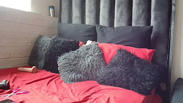 dark honeyx26 online show from 15, 11, 2025