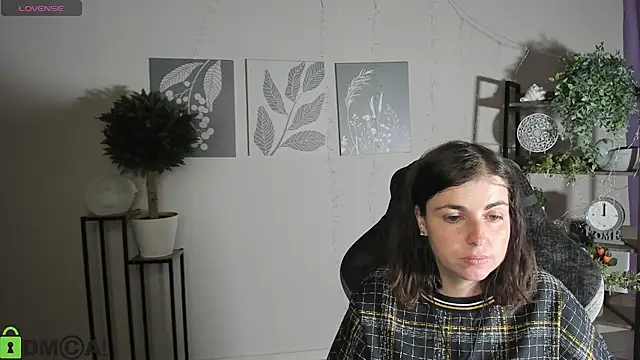 Snapshot of MartaEdams chatting on 7, 7, 2026 MartaEdams online show from 7, 7, 2026