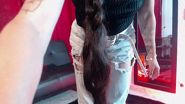 Snapshot of Samy_Hoops chatting on 18, 12, 2025 Samy Hoops online show from 18, 12, 2025