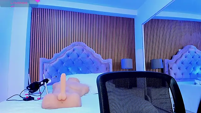 SelenaStonne online show from 16, 11, 2025