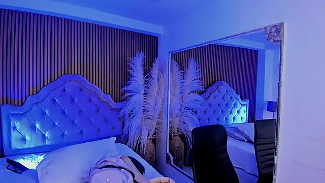 SelenaStonne online show from 19, 2, 2026