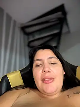 victoria amatista  online show from 11, 4, 2026