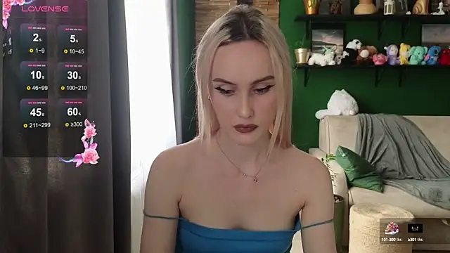 Snapshot of Belle_Vill3575 chatting on 17, 9, 2025 Belle Vill3575 online show from 17, 9, 2025