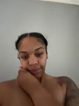 Snapshot of Regina69slut chatting on 29, 6, 2026 Regina69slut online show from 29, 6, 2026